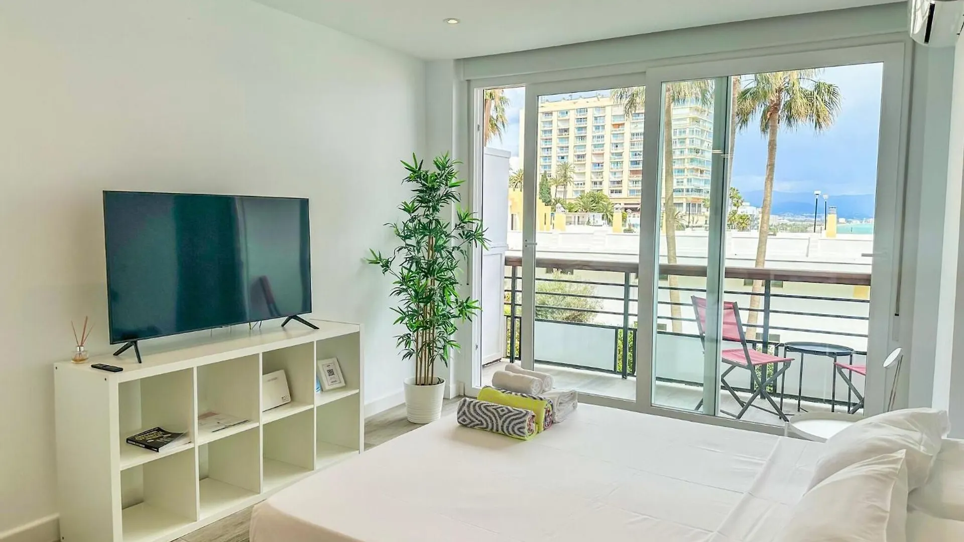 別荘 Apartment Near Playa De Bajondillo トレモリノス スペイン